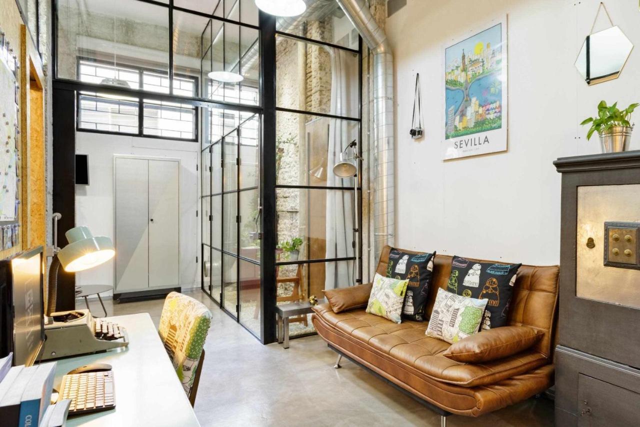 Monkeys Apartments Luxury Metaloft 塞维利亚 外观 照片
